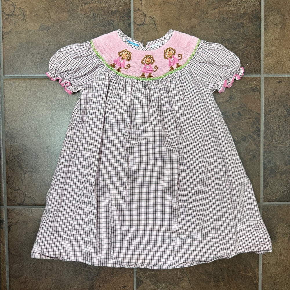 Anavini Pink White Green Smocked Dress Monkey Embroidery Smocked Monkey DressEUC
